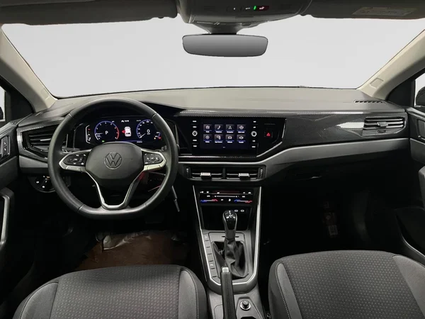 VOLKSWAGEN Polo (2022) — foto 2 van 18