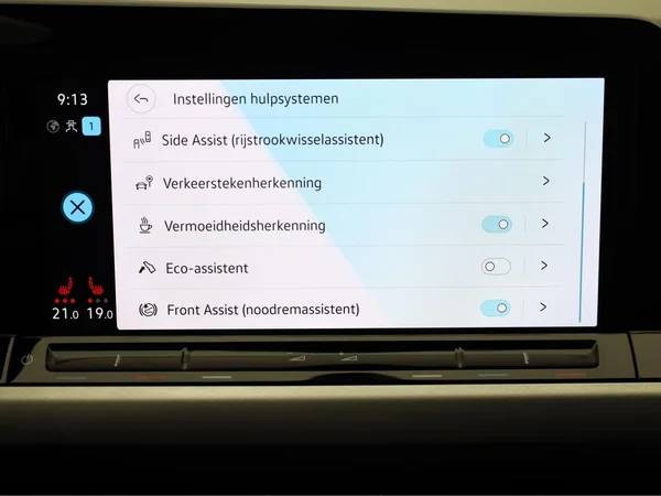 VOLKSWAGEN Golf VIII (2024) — foto 11 van 20