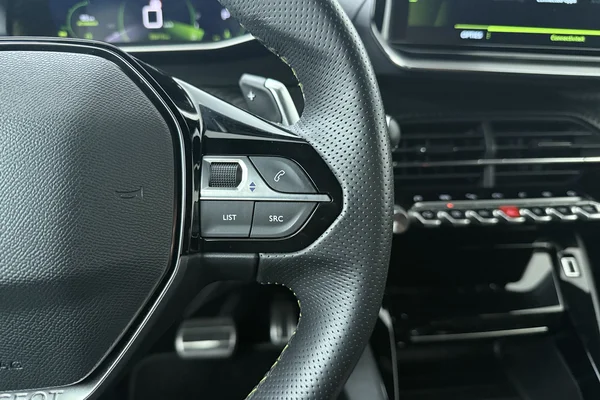 Peugeot 208 (2021) — foto 7 van 22