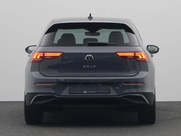 VOLKSWAGEN Golf VIII (2024) — foto 15 van 18