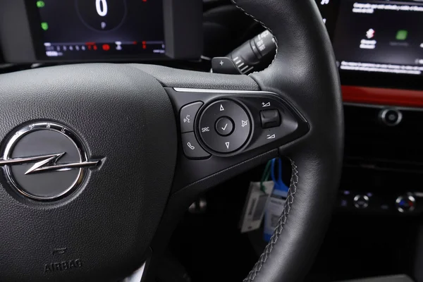 Opel Mokka (2022) — foto 10 van 49