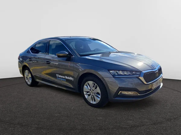 SKODA Octavia (2023) — foto 10 van 24