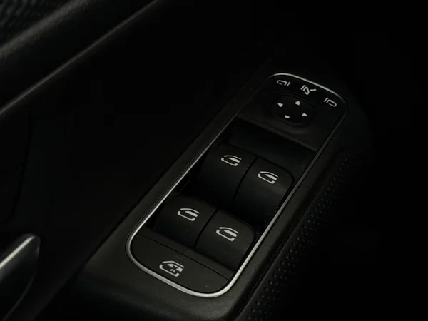 MERCEDES GLB 180 (2021) — foto 20 van 27