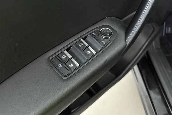 Renault Captur (2026) — foto 8 van 18