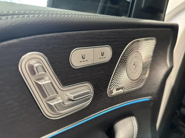 Mercedes-Benz GLE (2022) — foto 7 van 23