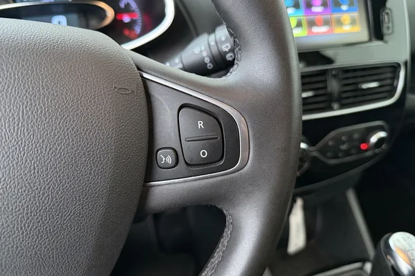 Renault Clio Iv Phase Ii (2019) — foto 7 van 21