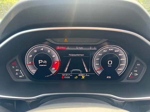 AUDI Q3 (2019) — foto 6 van 24