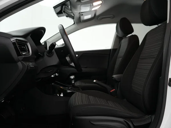 Kia Stonic (2024) — foto 4 van 21