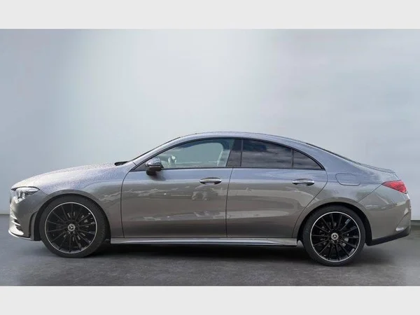 Mercedes-Benz CLA 180 (2022) — foto 25 van 28