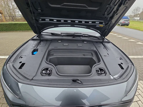 AUDI A6 Avant e-tron (2025) — foto 30 van 30