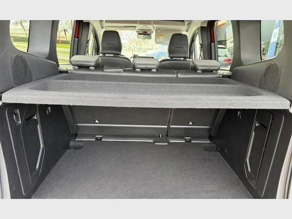 Renault Kangoo (2023) — foto 14 van 24