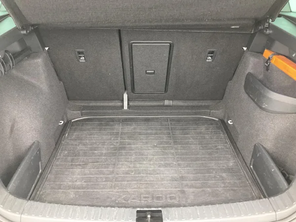 SKODA Karoq Dsl (2021) — foto 33 van 36