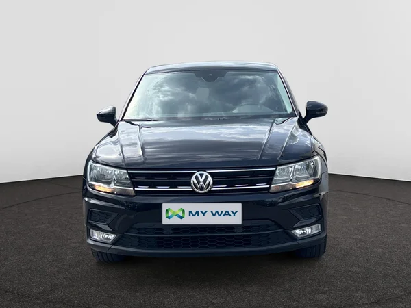 VOLKSWAGEN Tiguan (2016) — foto 10 van 16