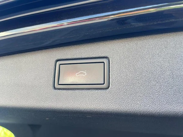 VOLKSWAGEN Tiguan (2024) — foto 22 van 29