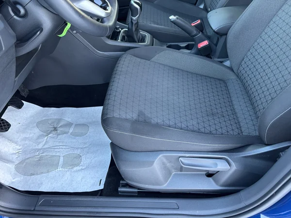 VOLKSWAGEN T-Cross (2022) — foto 2 van 22