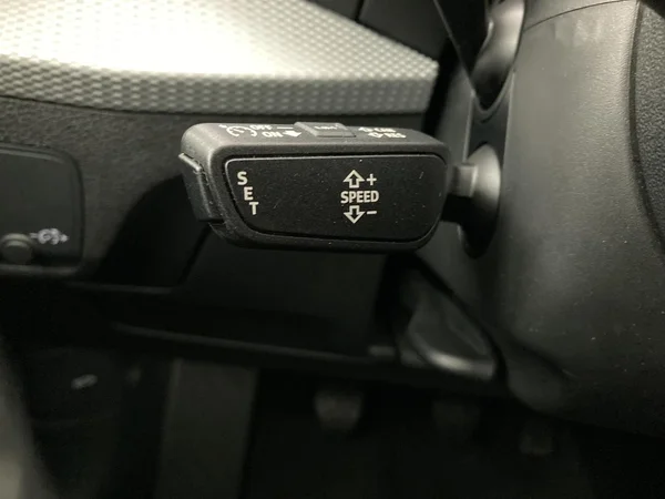 AUDI Q2 (2021) — foto 9 van 36