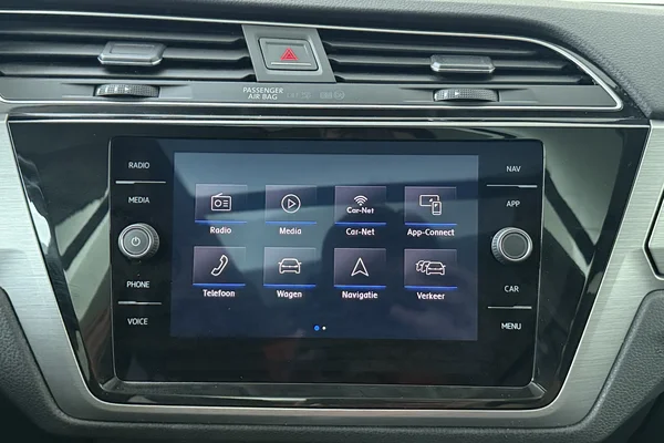 Volkswagen Touran (2020) — foto 3 van 31