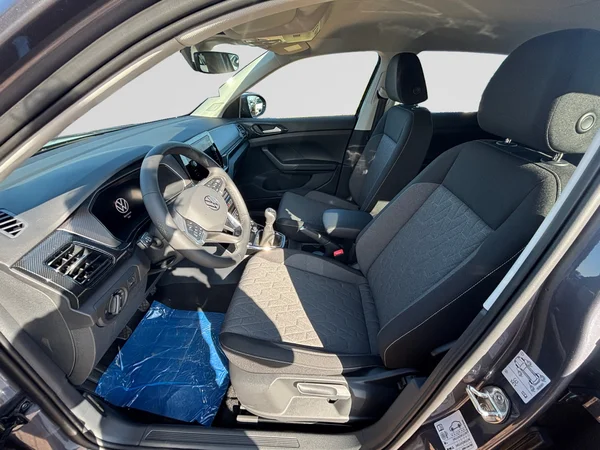VOLKSWAGEN T-Cross (2025) — foto 17 van 17