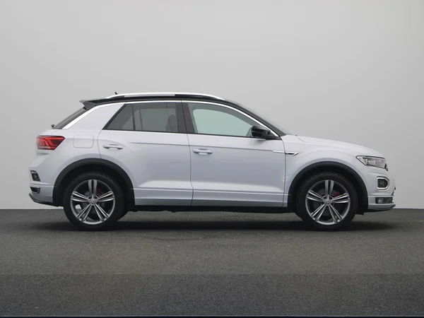 VOLKSWAGEN T-Roc (2019) — foto 22 van 24