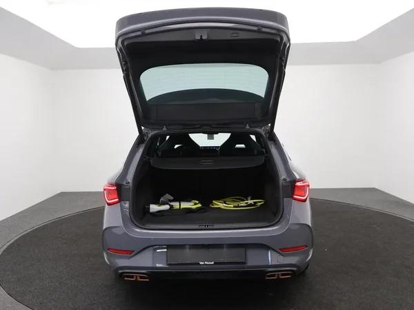 CUPRA Leon Sportstourer (2024) — foto 23 van 31
