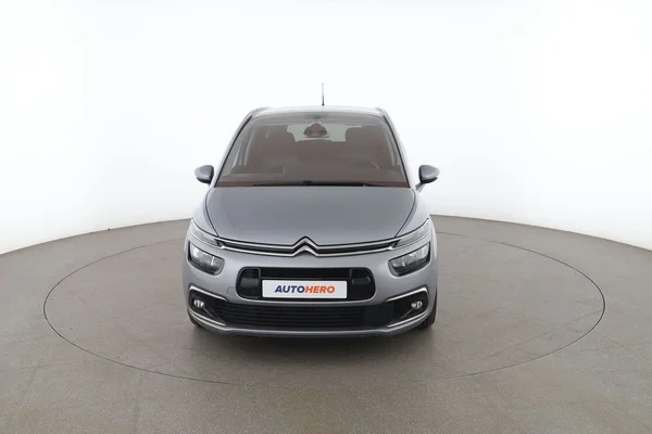 Citroen C4 (2017) — foto 15 van 16
