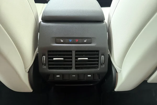 Land Rover Discovery Sport (2020) — foto 5 van 27
