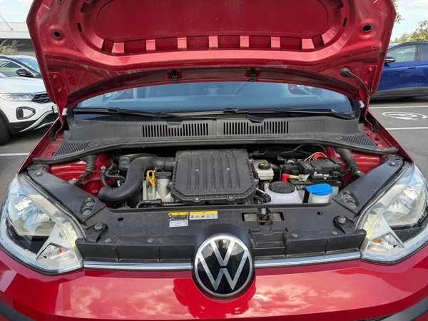 VOLKSWAGEN Up! (2023) — foto 14 van 24