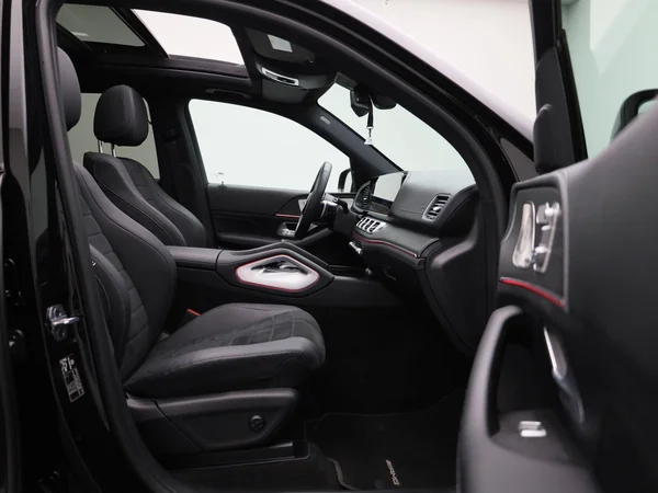 Mercedes-Benz GLE (2025) — foto 46 van 66