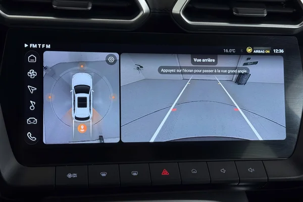 MG ZS Hybrid+ (HEV) (2025) — foto 11 van 26