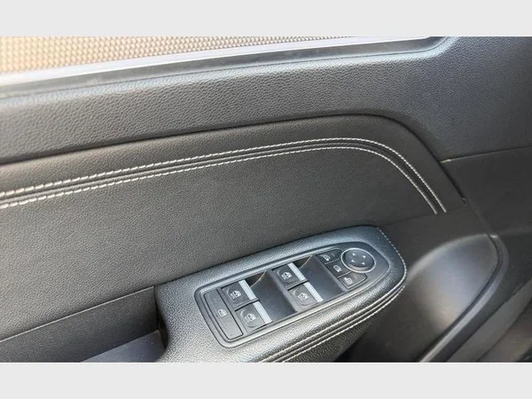Renault Arkana (2022) — foto 20 van 29