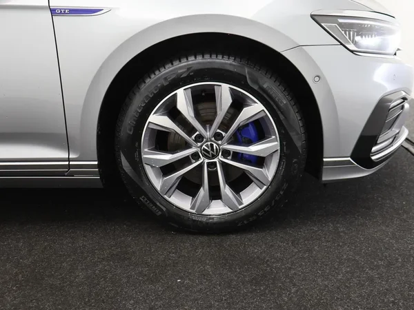 Volkswagen Passat (2022) — foto 27 van 30