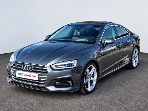 AUDI A5 Coupé (2017) — foto 1 van 16