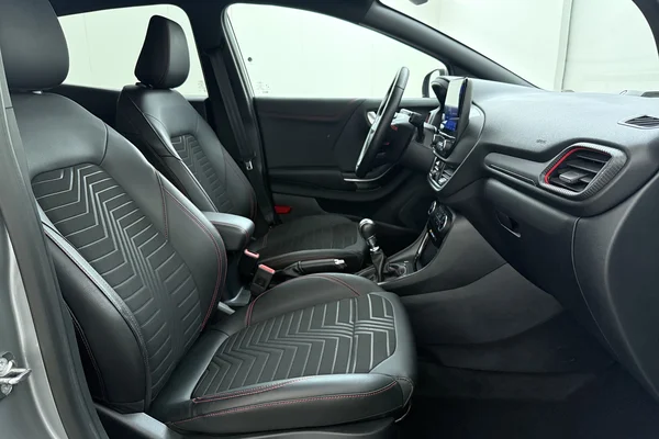 Ford Puma (2024) — foto 16 van 18