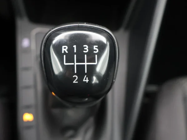 Volkswagen Polo (2023) — foto 9 van 28