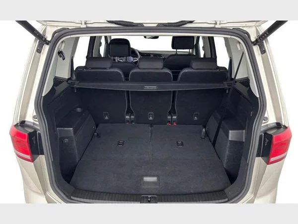 Volkswagen Touran (2024) — foto 7 van 28