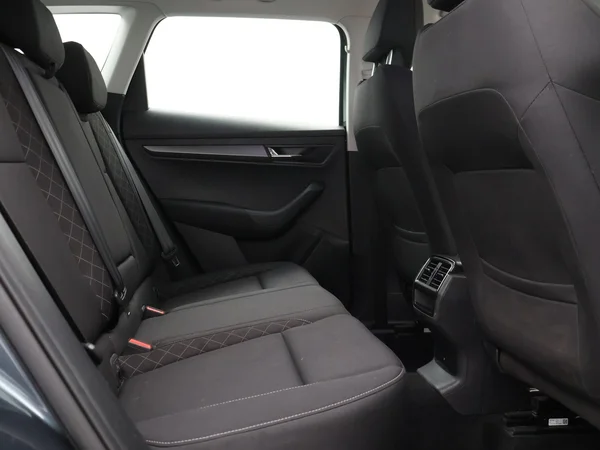 SKODA Karoq (2021) — foto 2 van 25