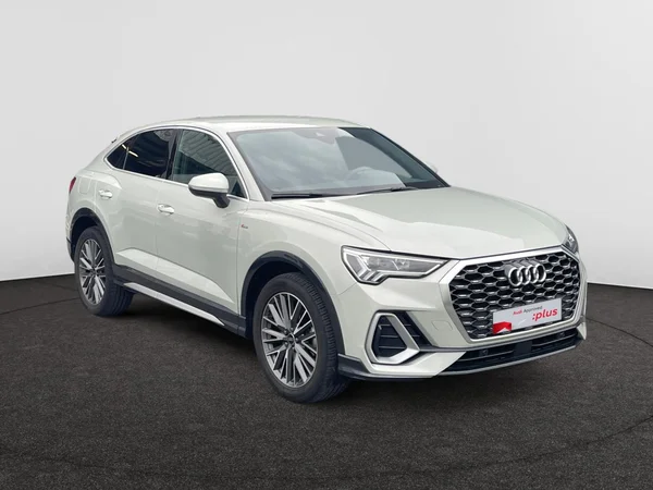 AUDI Q3 Sportback (2025) — foto 13 van 20