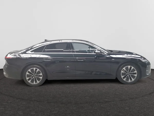 AUDI A6 e-hybrid (PHEV) (2025) — foto 13 van 16