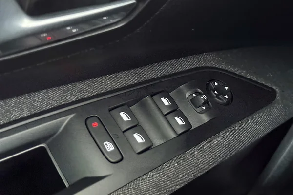 Peugeot 5008 (2021) — foto 30 van 30