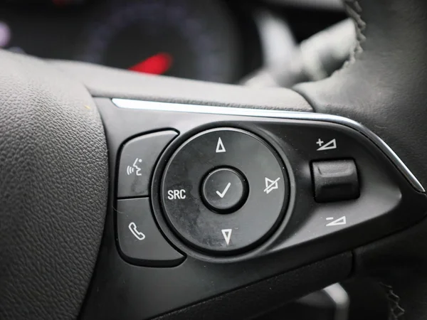 Opel Crossland (2022) — foto 17 van 37