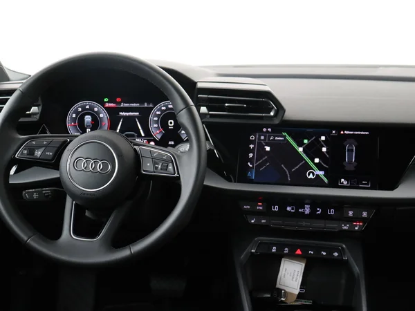 AUDI A3 Sportback (2025) — foto 16 van 18
