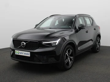 VOLVO XC40 (2024)