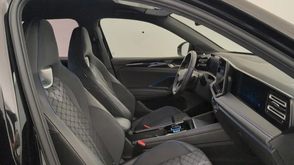 Volkswagen Tiguan (2025) — foto 9 van 22