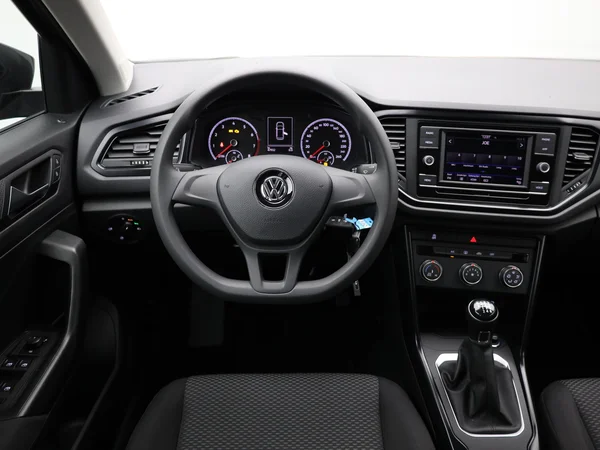 VOLKSWAGEN T-Roc (2020) — foto 3 van 19