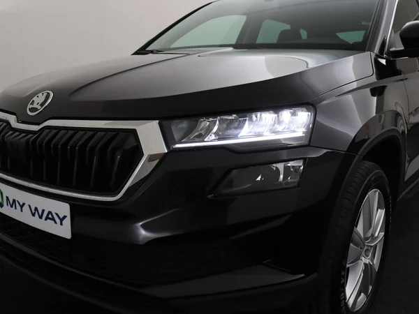 SKODA Karoq (2025) — foto 7 van 17