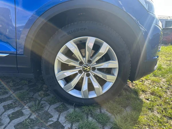 VOLKSWAGEN T-Roc (2020) — foto 17 van 24
