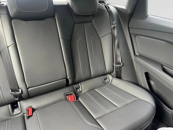 AUDI Q4 e-tron (2025) — foto 11 van 23