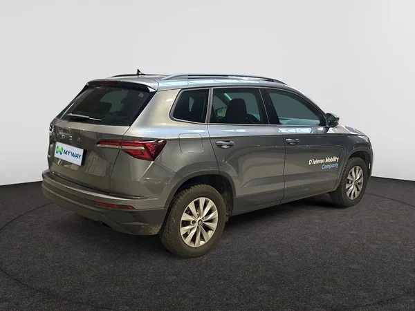 SKODA Karoq (2025) — foto 8 van 23