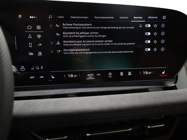 AUDI Q6 e-tron (2026) — foto 13 van 33