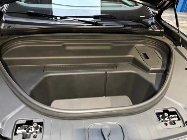 AUDI Q6 e-tron (2024) — foto 6 van 24